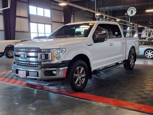 Used 2018 Ford F150 XLT w/ Equipment Group 302A Luxury AWD/4WD image 3