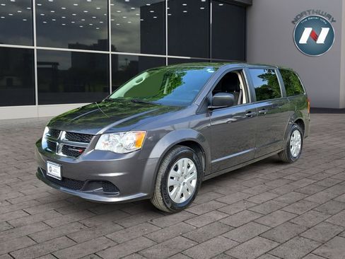 Used 2019 Dodge Grand Caravan SE FWD image 1