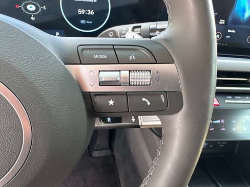 Used 2025 Hyundai Sonata Limited FWD image 28
