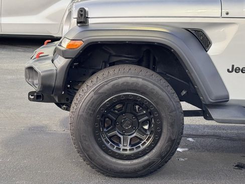 Used 2023 Jeep Wrangler Sport image 32