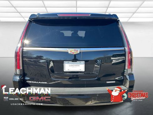 Used 2019 Cadillac Escalade Luxury image 6