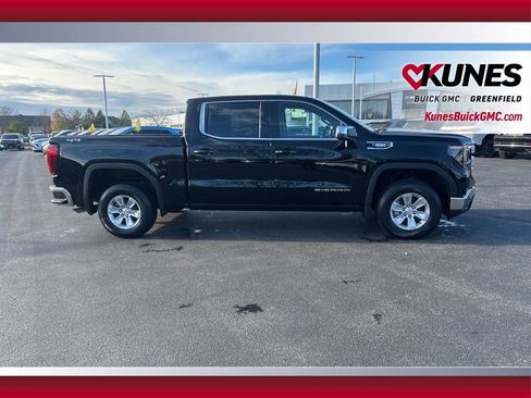 New 2026 GMC Sierra 1500 SLE image 2
