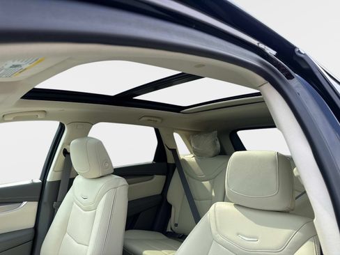 New 2026 Cadillac XT5 Premium Luxury w/ Driver Assist Package AWD/4WD image 18