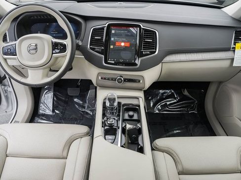 New 2025 Volvo XC90 T8 Ultra w/ Protection Package Premier image 18