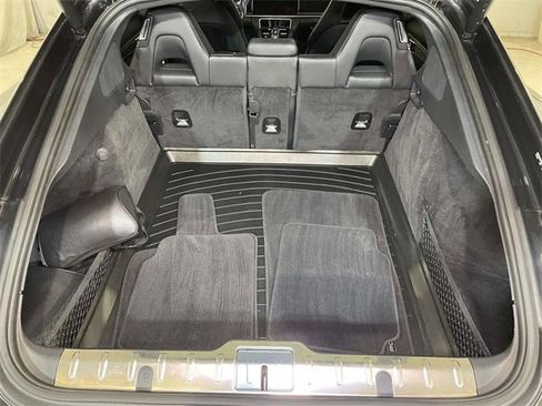 Used 2023 Porsche Panamera 4 Platinum Edition image 20