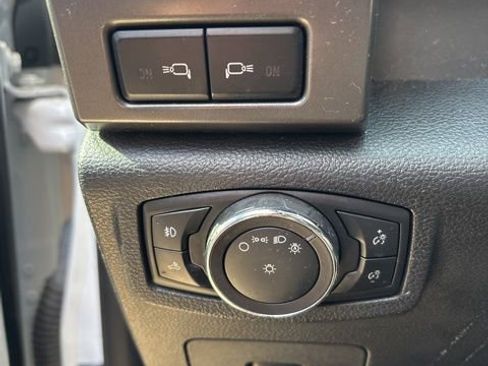 Used 2017 Ford F150 XLT w/ Equipment Group 302A Luxury image 22