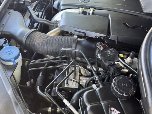Used 2014 Mercedes-Benz GL 450 4MATIC image 11