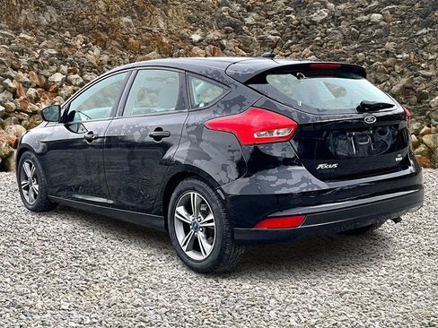 Used 2016 Ford Focus SE image 10