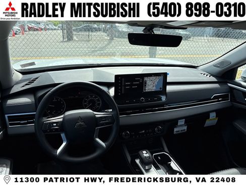 New 2026 Mitsubishi Outlander ES image 21