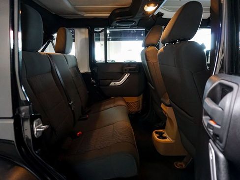 Used 2012 Jeep Wrangler Unlimited Sahara w/ Connectivity Group image 44