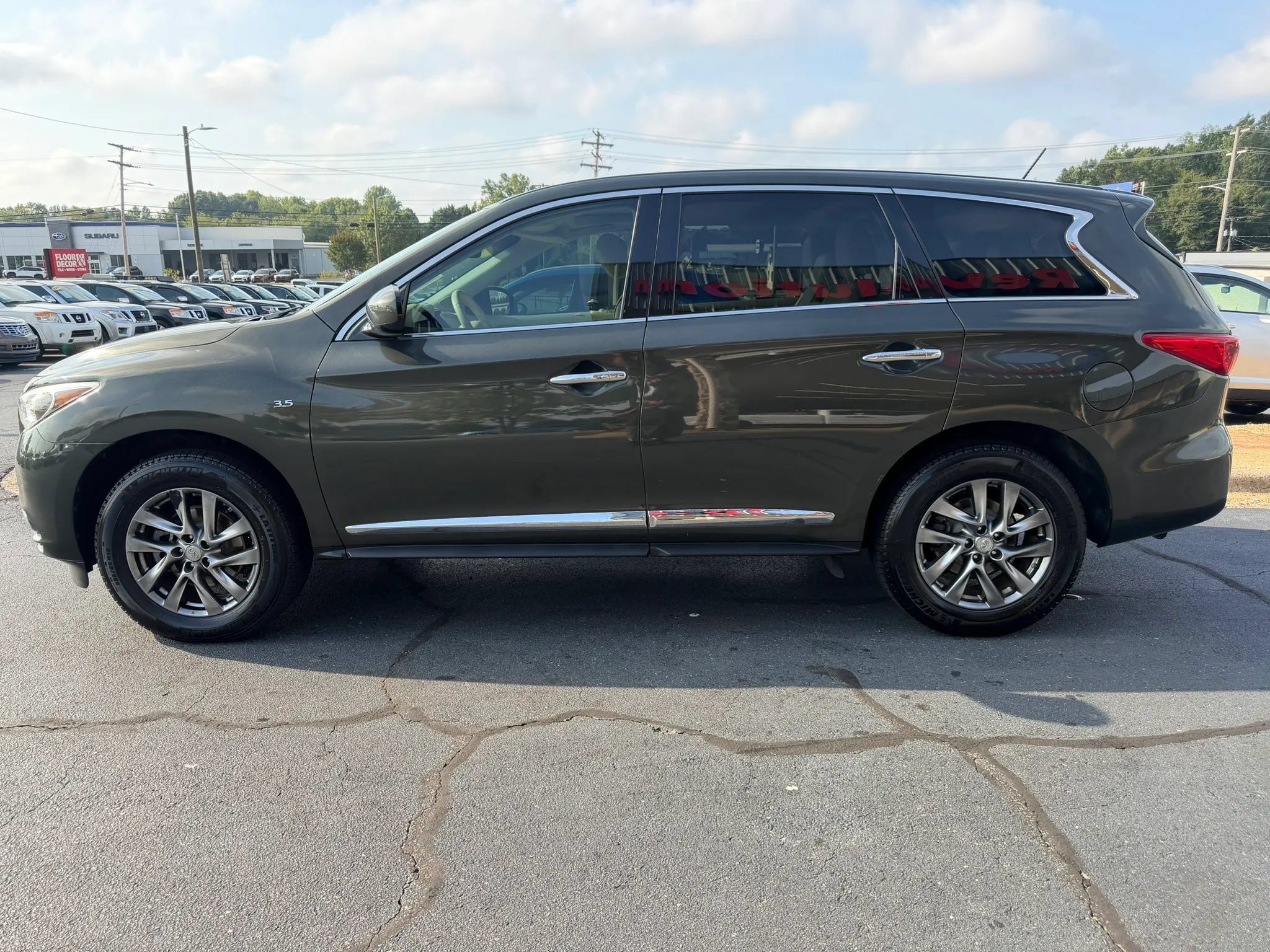 Used 2014 INFINITI QX60 Luxe w/ Premium Package AWD/4WD image 4