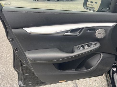 Certified 2022 INFINITI QX50 Essential image 10