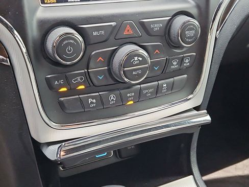 Used 2018 Jeep Grand Cherokee Limited RWD image 18