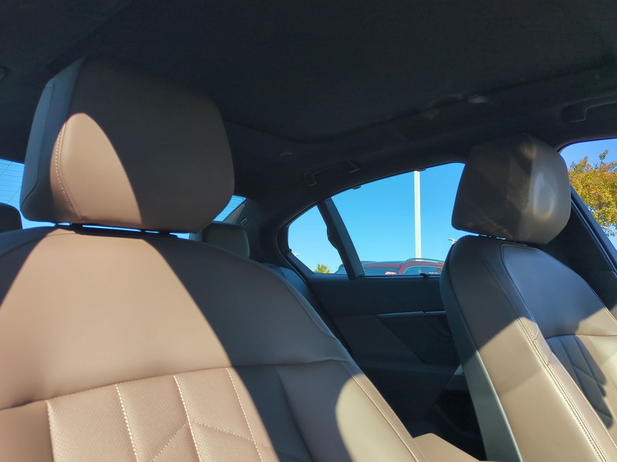 Used 2024 BMW i5 eDrive40i w/ Executive Package RWD image 32