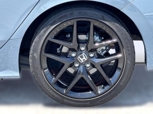 Used 2023 Honda Civic Sport image 13