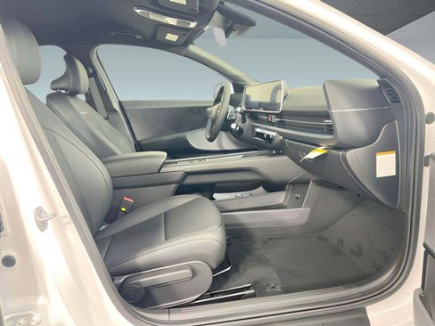 Used 2025 Hyundai Ioniq 6 SEL image 30