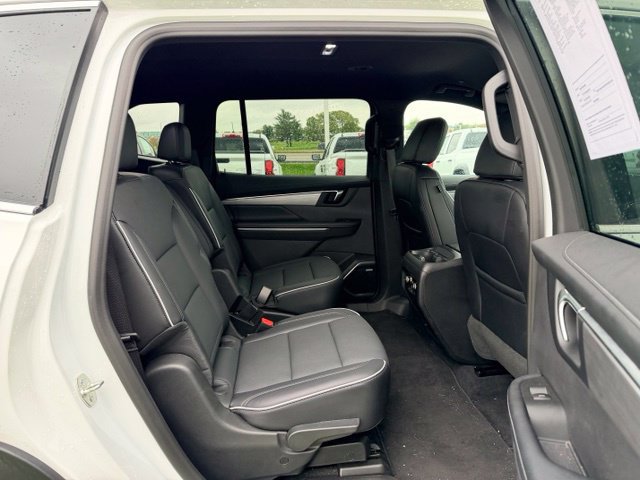 Used 2026 Buick Enclave Preferred AWD/4WD image 9