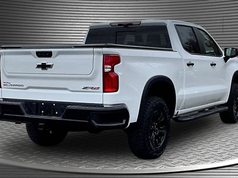 Used 2024 Chevrolet Silverado 1500 ZR2 w/ Technology Package AWD/4WD image 6