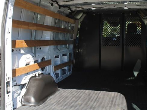 Used 2022 Ford Transit 250 Low Roof w/ Exterior Upgrade Package image 25