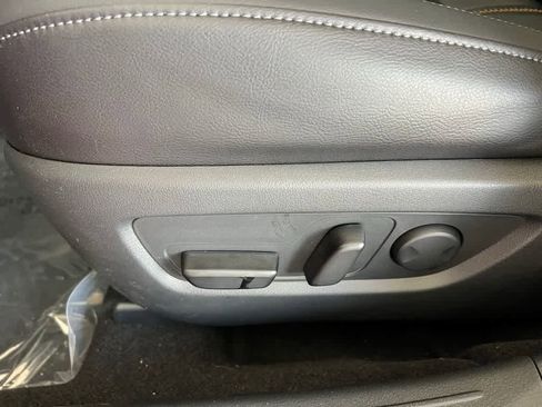 Used 2025 MAZDA CX-50 AWD 2.5 S w/ Weather Package image 15