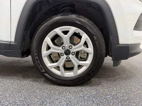 Used 2025 Jeep Compass Sport AWD/4WD image 14