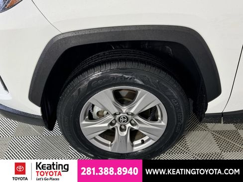 Certified 2025 Toyota RAV4 XLE AWD/4WD image 32