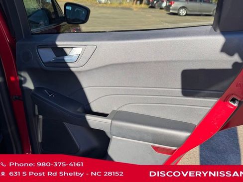 Used 2022 Ford Escape Titanium w/ Titanium Premium Package image 36