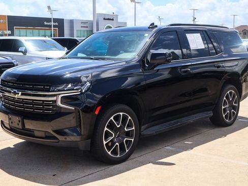 Used 2022 Chevrolet Tahoe RST w/ Luxury Package RWD image 3