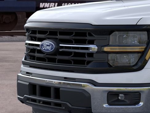 New 2026 Ford F150 XLT w/ XLT Chrome Appearance Package RWD image 17