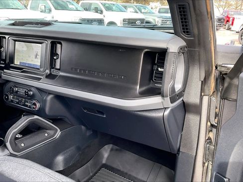 Used 2022 Ford Bronco Big Bend image 17