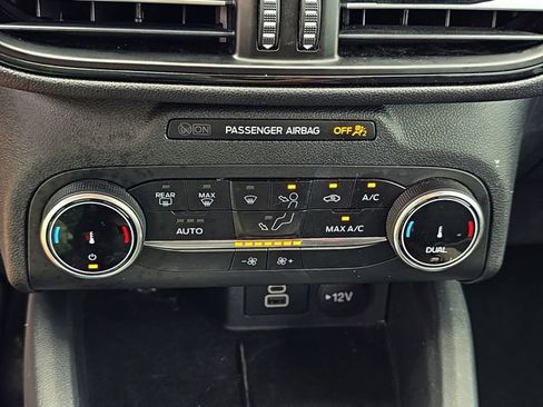 Used 2025 Ford Escape ST-Line AWD/4WD image 16