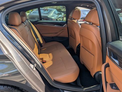 Used 2023 BMW 530i w/ M Sport Package image 19