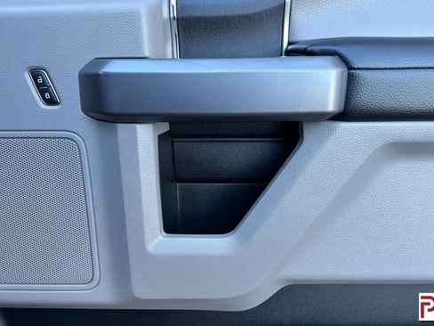 Used 2018 Ford F350 XLT w/ Camper Package image 20