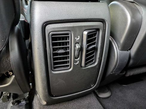 Certified 2025 Dodge Durango GT w/ Blacktop Package RWD image 16