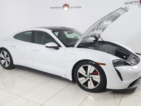 Used 2020 Porsche Taycan 4S image 24