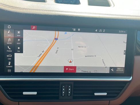 Used 2019 Porsche Cayenne image 12