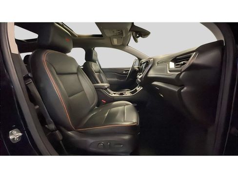 Used 2022 GMC Acadia AT4 w/ Technology Package AWD/4WD image 19