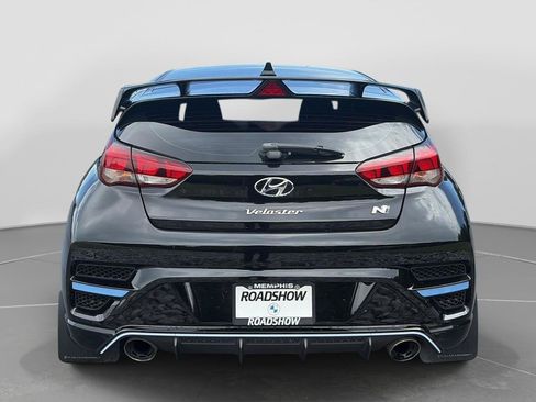 Used 2020 Hyundai Veloster N w/ Performance Package FWD image 4