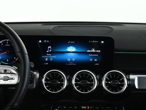Used 2022 Mercedes-Benz GLB 35 AMG 4MATIC image 13