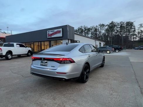 Used 2024 Honda Accord Sport image 6