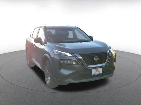 Used 2023 Nissan Rogue S image 3