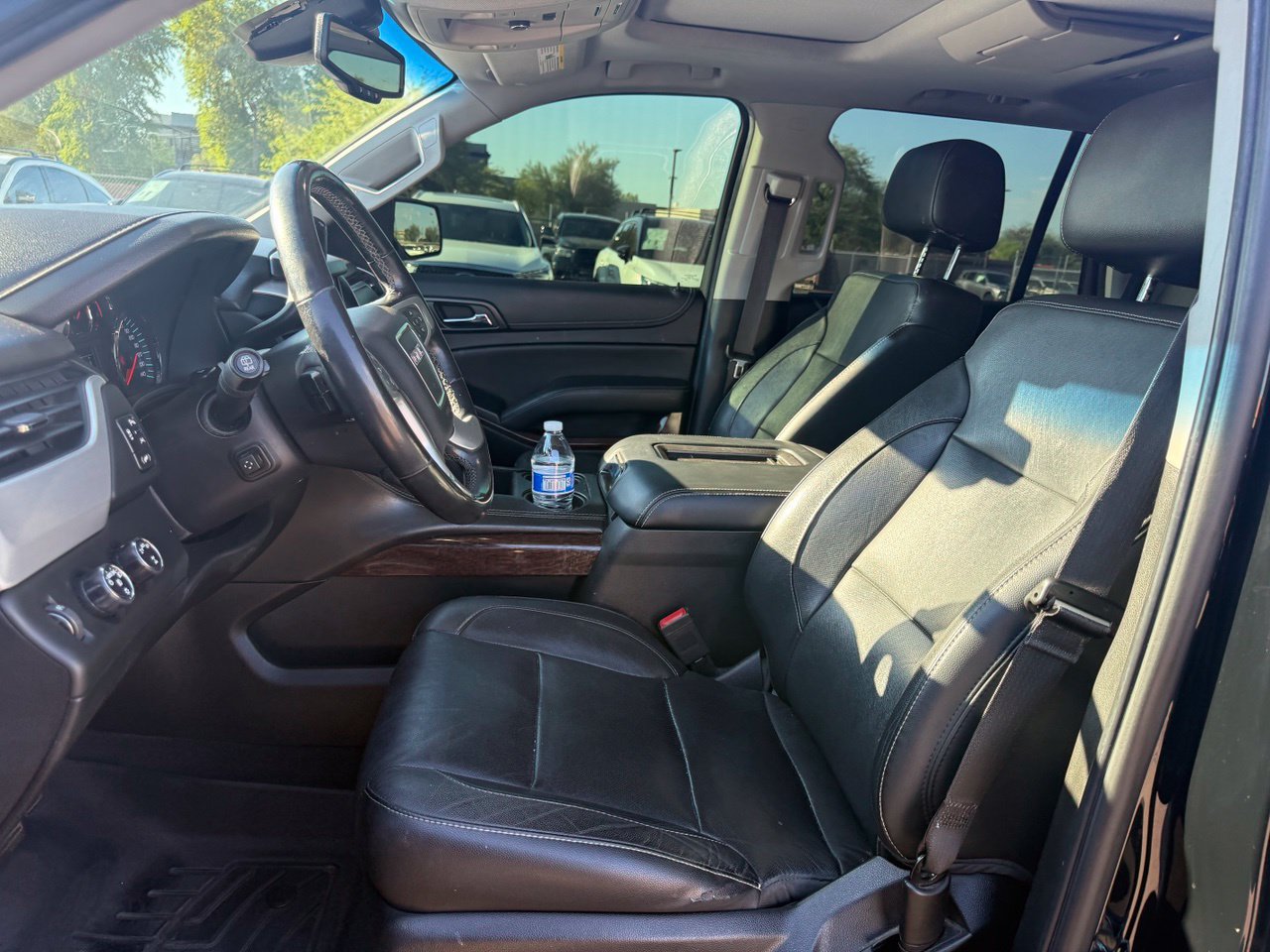 Used 2020 GMC Yukon SLT w/ Open Road Package AWD/4WD image 13