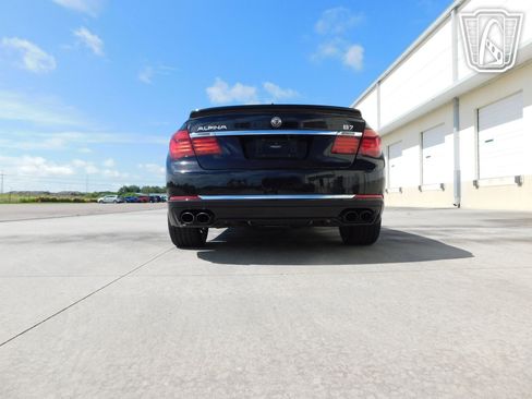 Used 2013 BMW ALPINA B7 xDrive LWB image 16