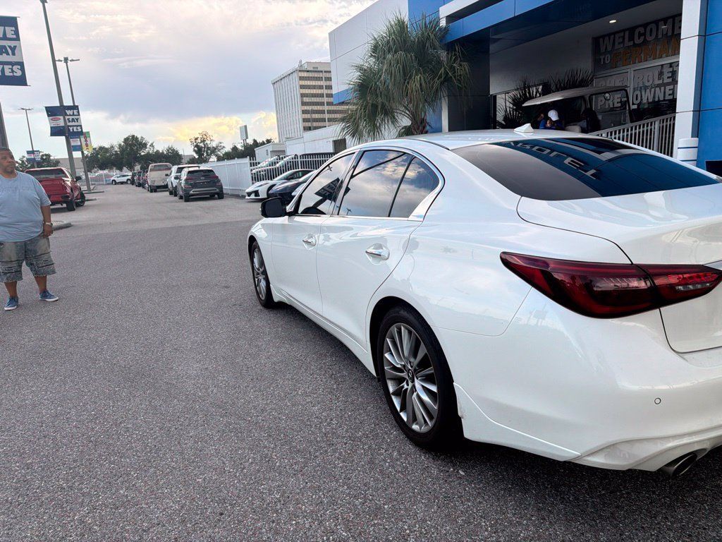 Used 2024 INFINITI Q50 Luxe w/ Cargo Package RWD image 5