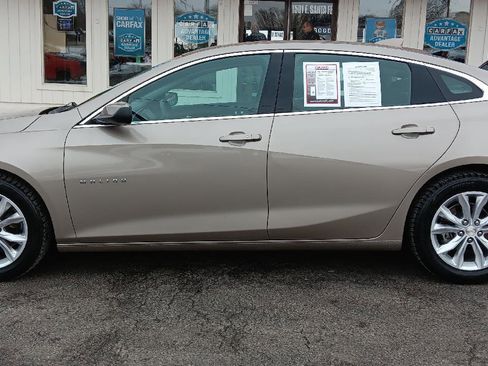 Used 2022 Chevrolet Malibu LT image 12