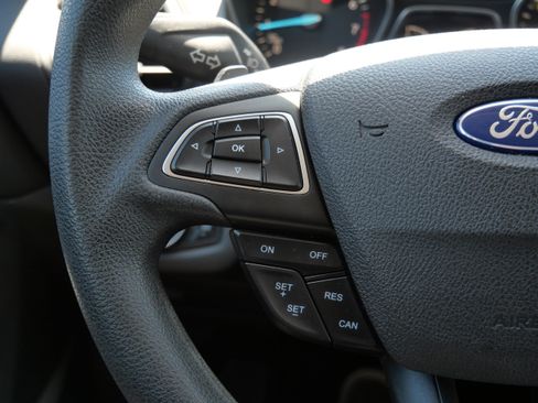 Used 2017 Ford Escape SE AWD/4WD image 28