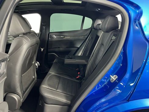 Used 2023 Alfa Romeo Stelvio Quadrifoglio image 31