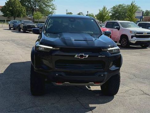Used 2024 Chevrolet Colorado ZR2 w/ ZR2 Convenience Package III AWD/4WD image 7