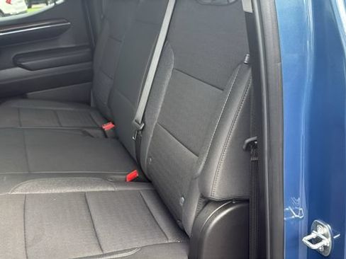 Used 2024 Chevrolet Silverado 1500 LT AWD/4WD image 25