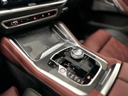 Used 2024 BMW X6 M60i w/ Dynamic Handling Package image 39